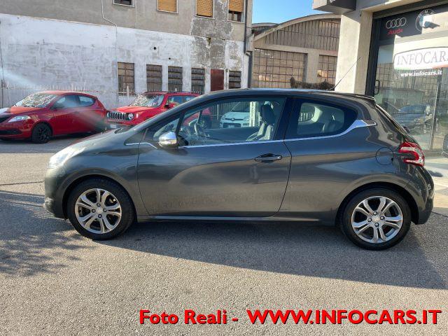 PEUGEOT 208 1.2 VTi 82 CV 3 porte Allure OK NEOPATENTATI