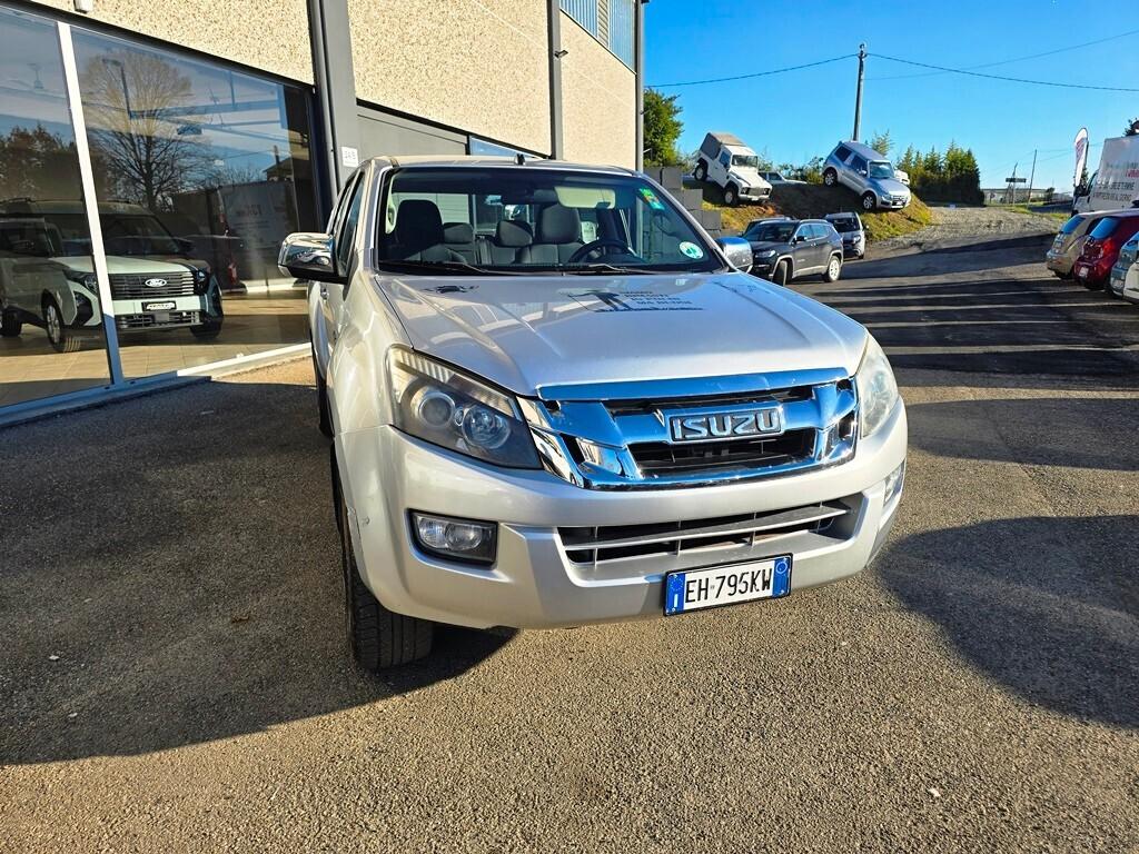 Isuzu D-Max 2.5 TDI 163CV SOLAR 4WD