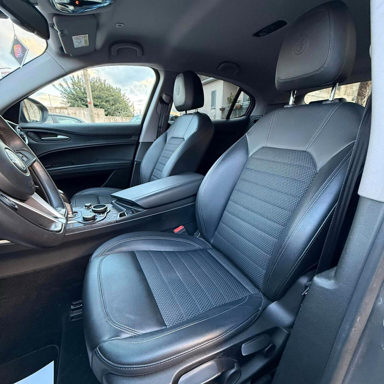Alfa Romeo Stelvio 2.2 Turbodiesel 210 CV AT8 Q4 B-Tech