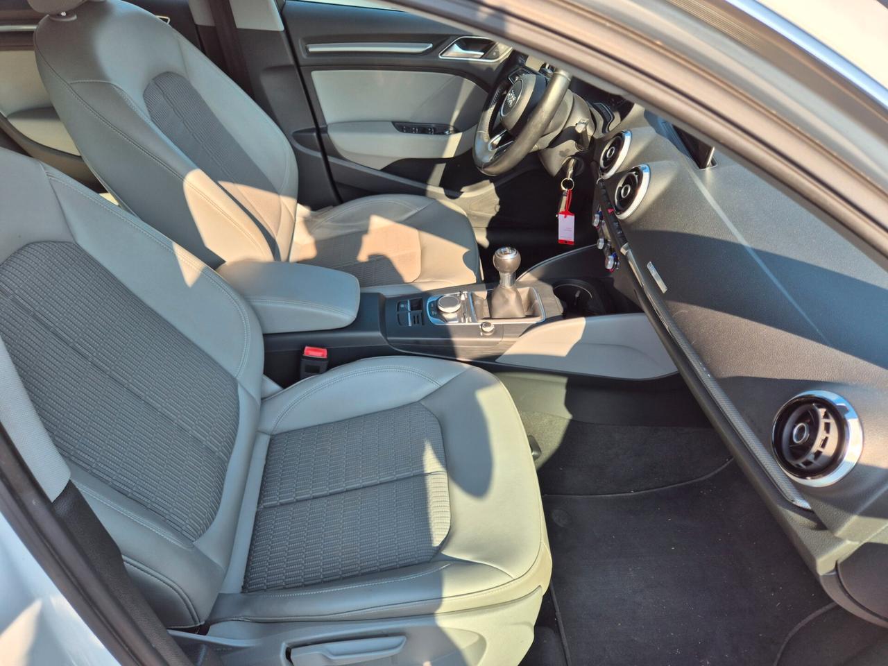 Audi A3 SPB 1.6 TDI Sport PARI A NUOVO