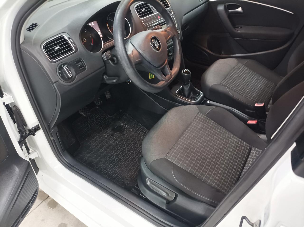 Volkswagen Polo 1.4 TDI 5p. CV 90 Comfortline BlueMotion Technology 06/2015