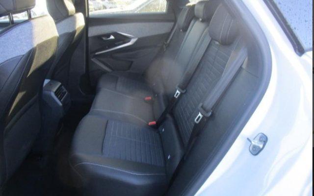 PEUGEOT 3008 Hybrid 145 e-DCS6 Allure