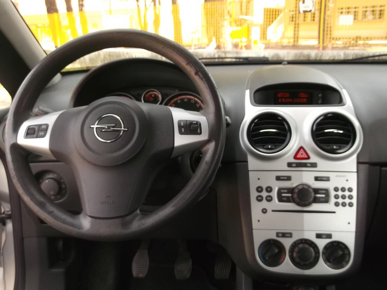 Opel Corsa 1.2 GPL Casa Neopatentati 2010