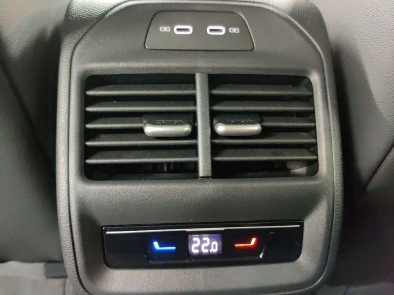 Volkswagen Passat Variant 2.0 TDI SCR EVO 110kW Business DSG Gancio Navi Led Camera