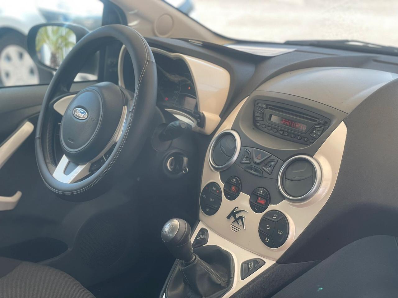 Ford Ka 1.2 8V 69CV Titanium