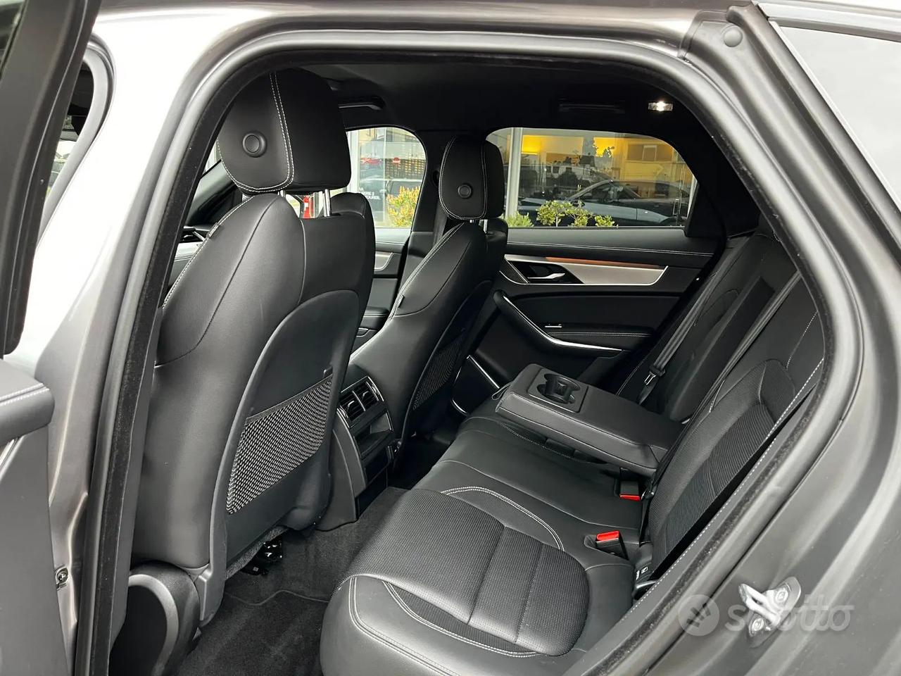 JAGUAR F-PACE 2.0 D 204CV AWD AUT.R-DYNAMIC S