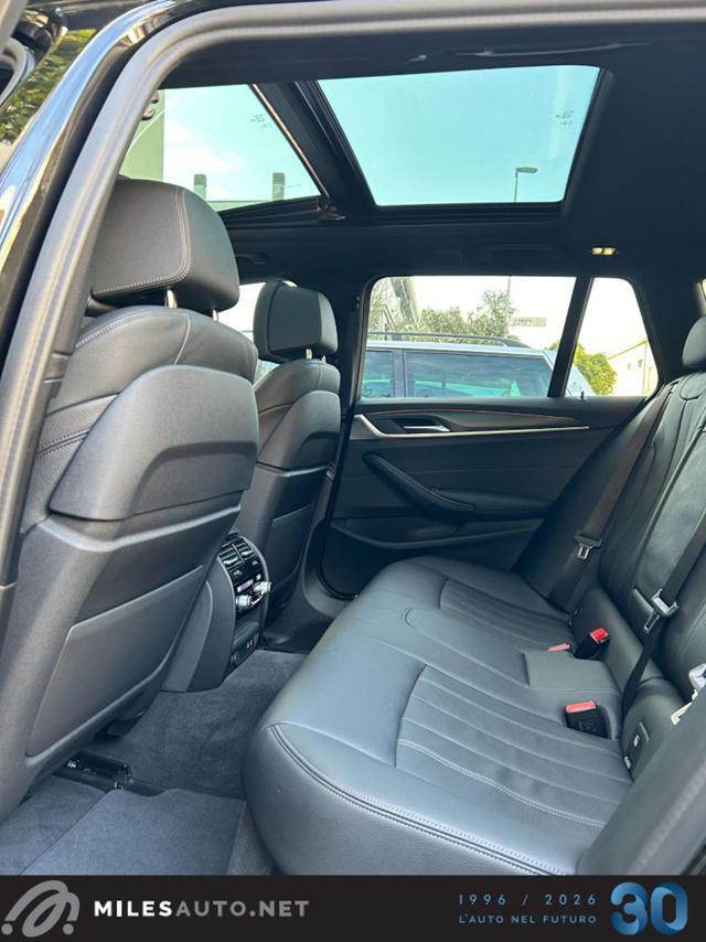 BMW 520 d 48V M Sport Laser Sedili ventilati Panorama
