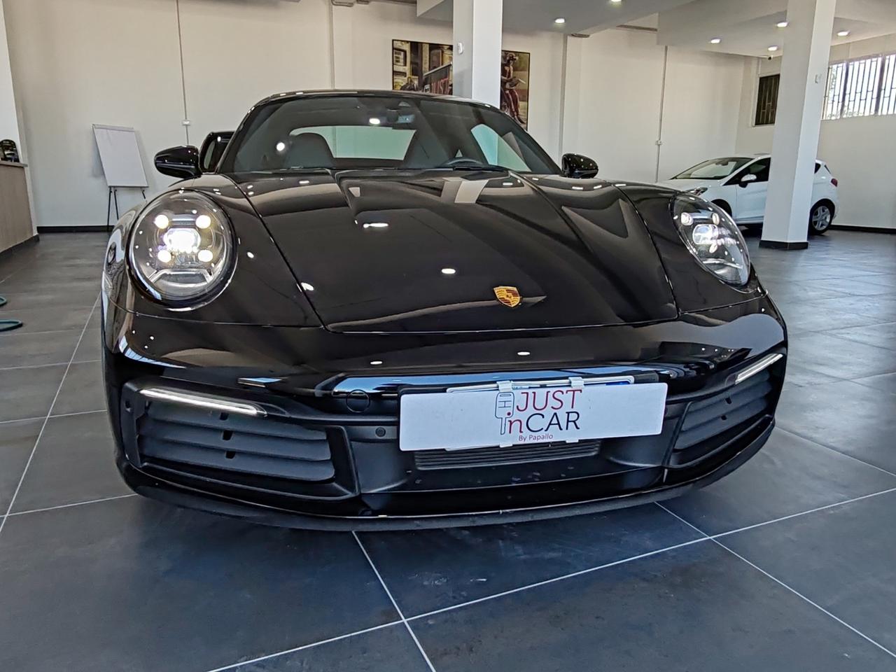 Porsche 911 Carrera 2023