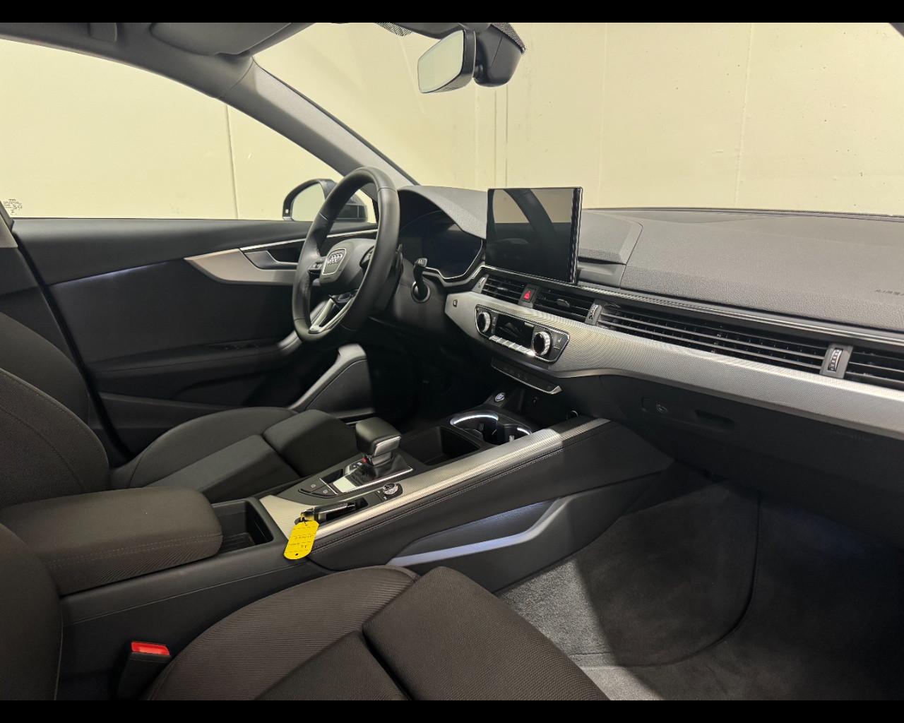 AUDI A4 AVANT 35 TDI MHEV S-TRONIC BUSINESS ADVANCED