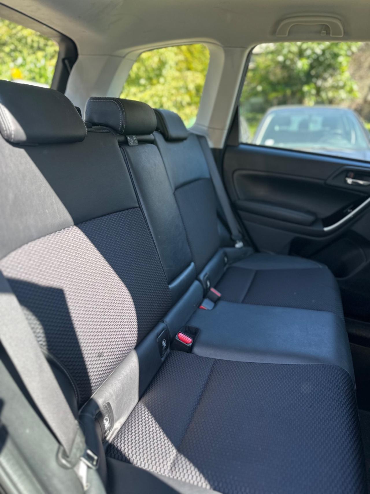 Subaru FORESTER 2.0D SPORT STYLE 4X4 FULLOPT KMCERT