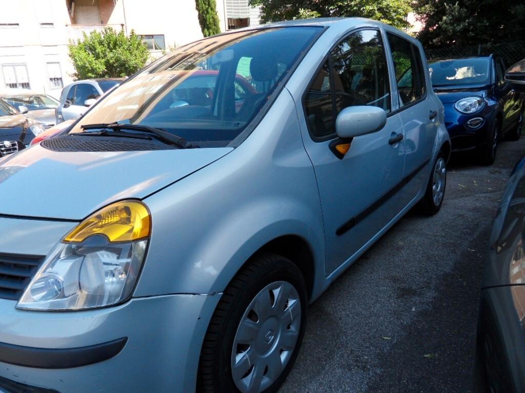 Renault Modus 1.2 16V Confort Authentique