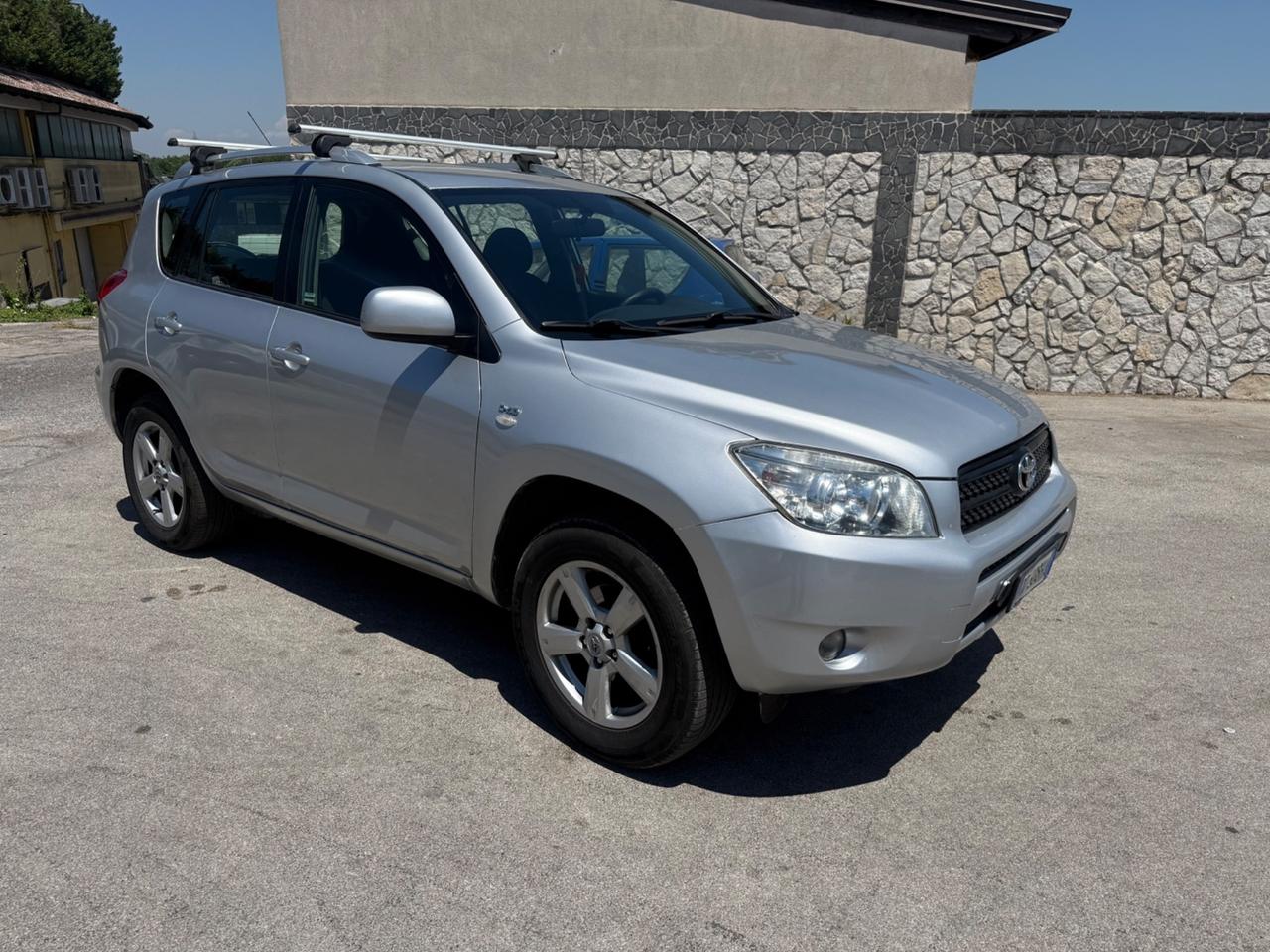 Toyota RAV 4 RAV4 2.2 D-4D 136 CV Sol