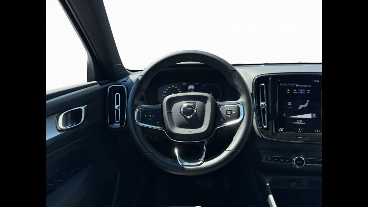VOLVO XC40 2023 - XC40 1.5 t4 recharge phev Core auto