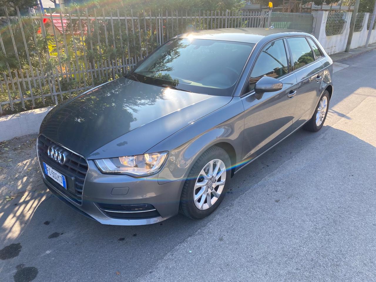 Audi A3 SPB 1.6 TDI clean diesel Ambition