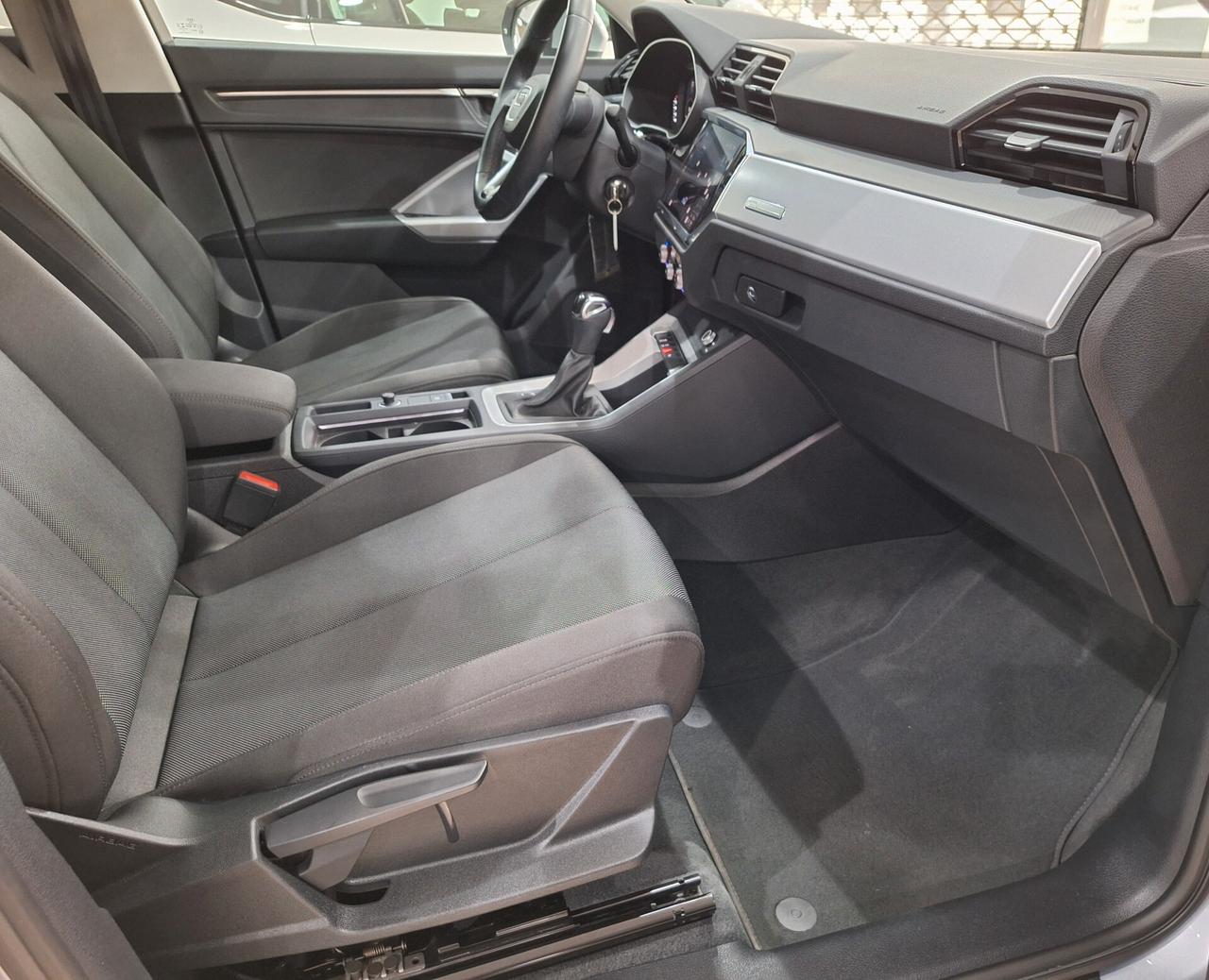 Audi Q3 35 TDI Stronic 90.000KM Business Advanced
