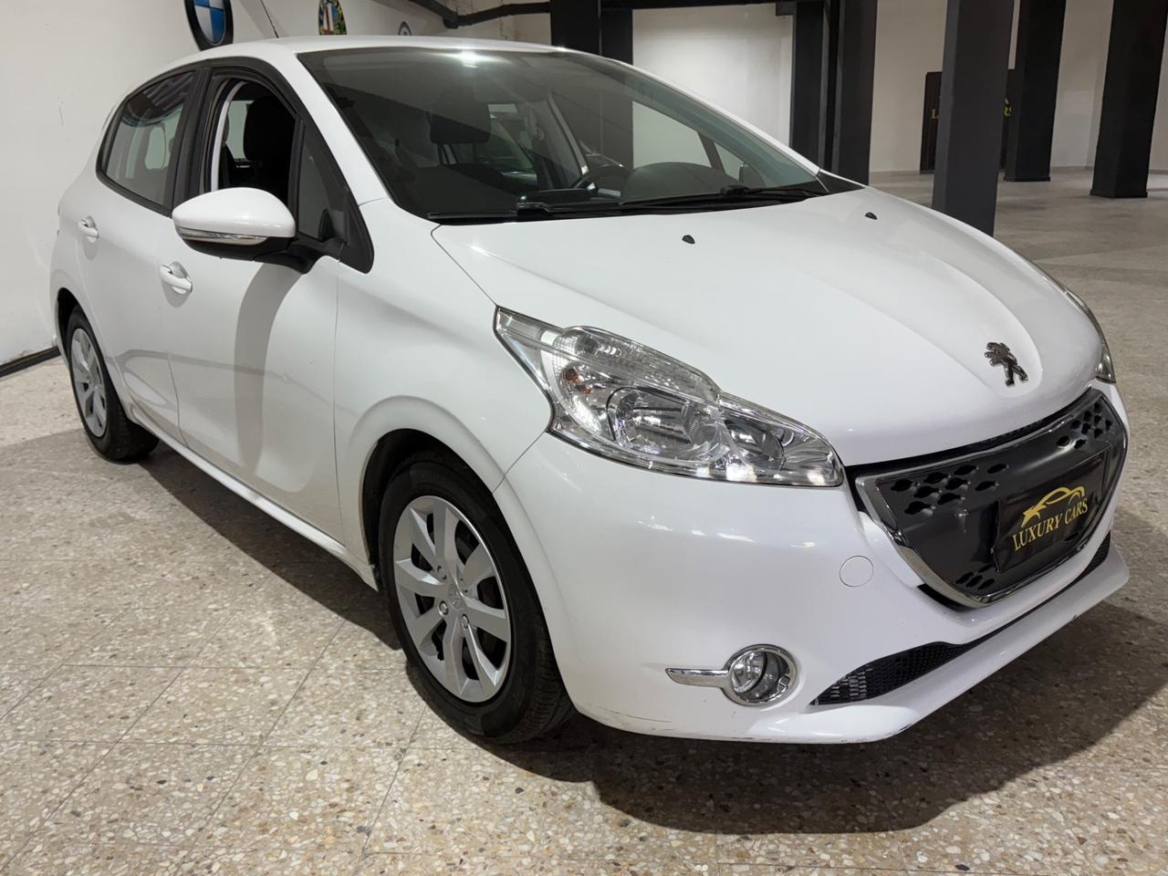 Peugeot 208 1.4 HDi 68 CV Allure