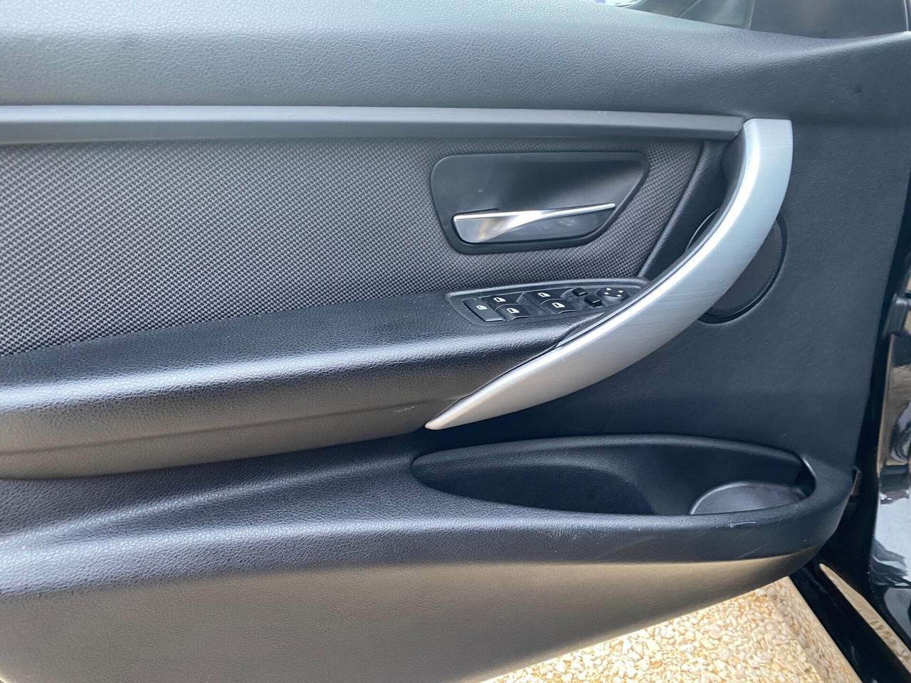 BMW 318 D TOURING MODERN - GANCIO TRAINO