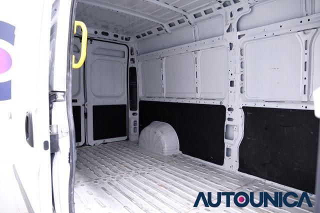 PEUGEOT Boxer 335 2.2 BLUEHDI 140 S&S PLM-TM FURGONE