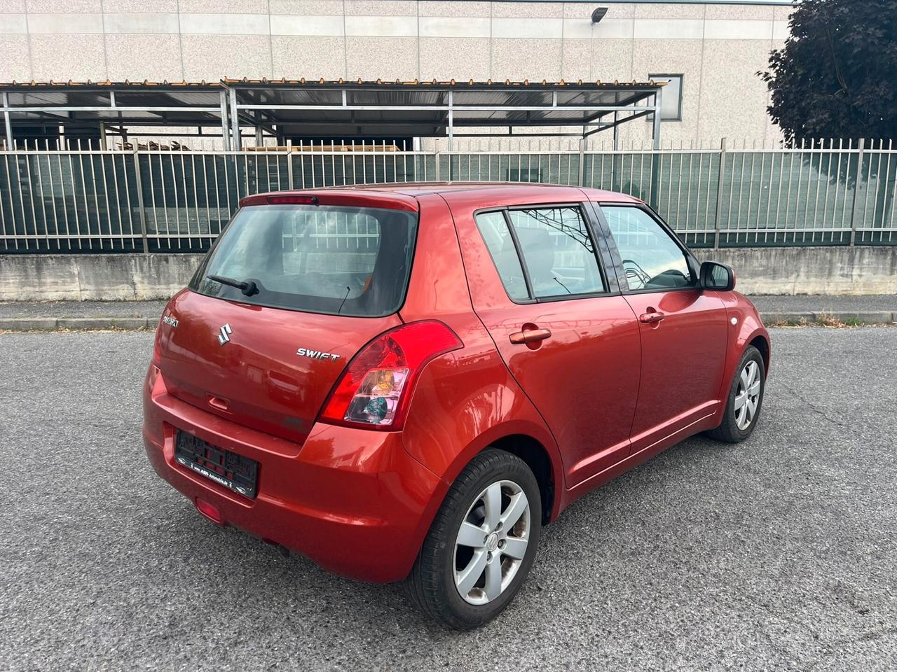 Suzuki Swift 1.3 5p. CAMBIO AUTOMATICO