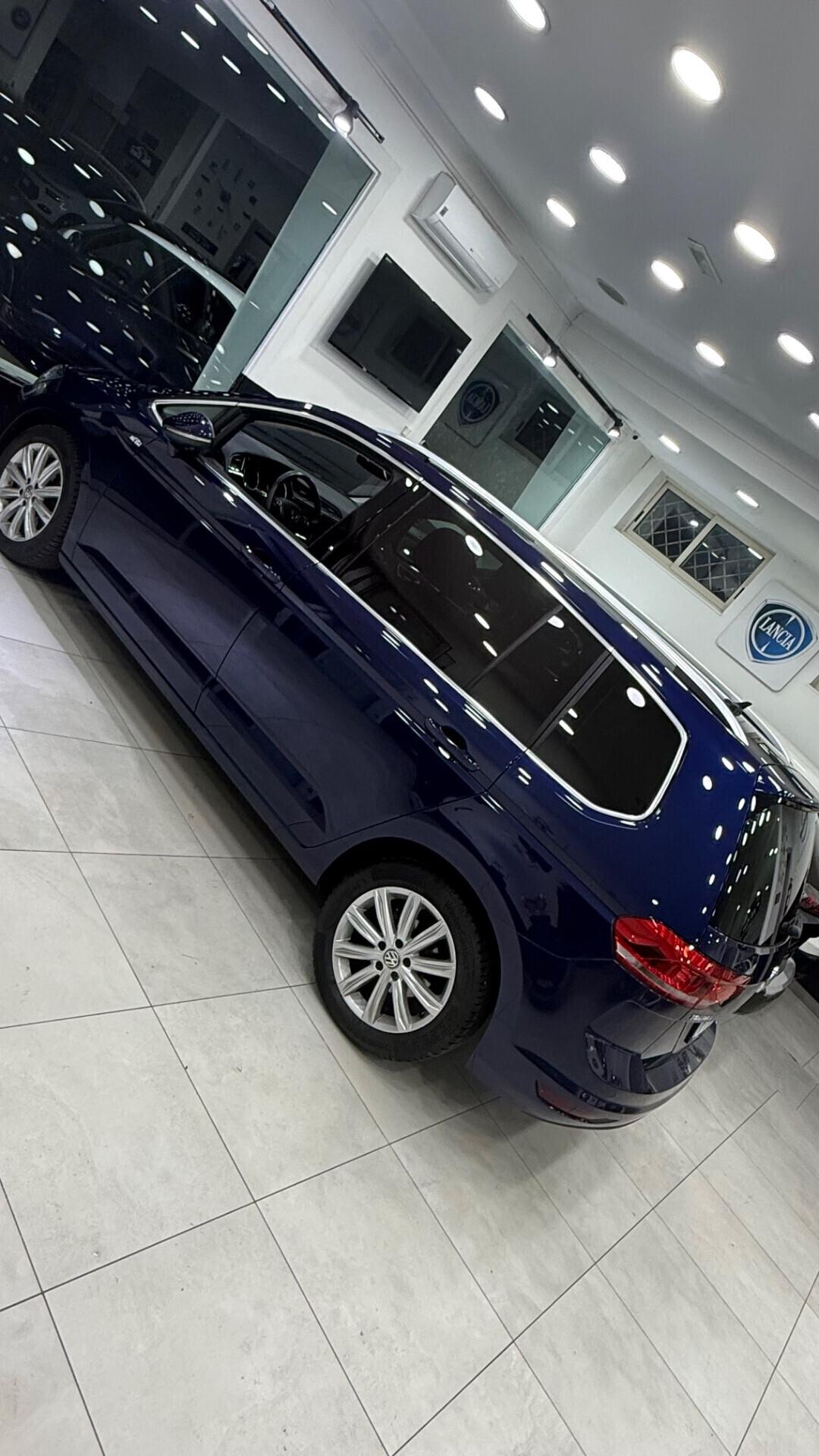 Volkswagen Touran 1.6 TDI 115 CV SCR Highline BlueMotion Technology