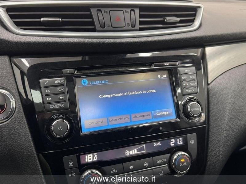 Nissan Qashqai 1.2 DIG-T N-Connecta (TETTO PAN.)