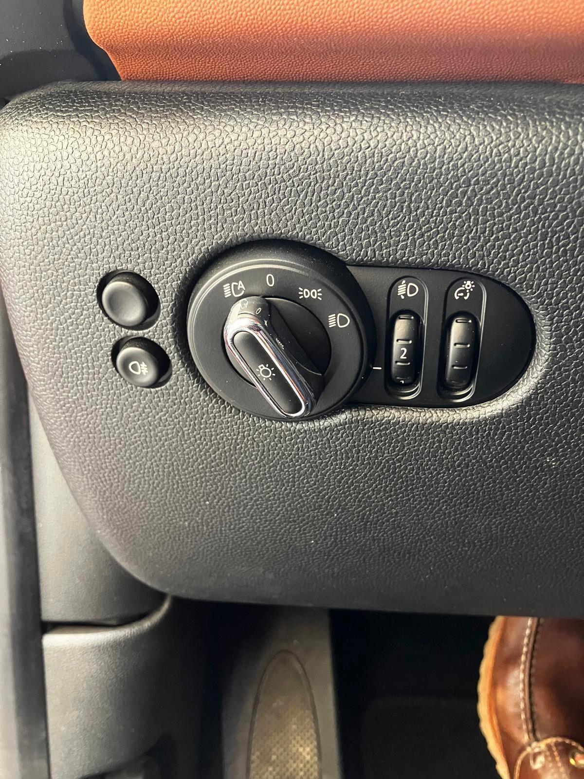 Mini 1.5 Cooper Resolute edition uff ITA