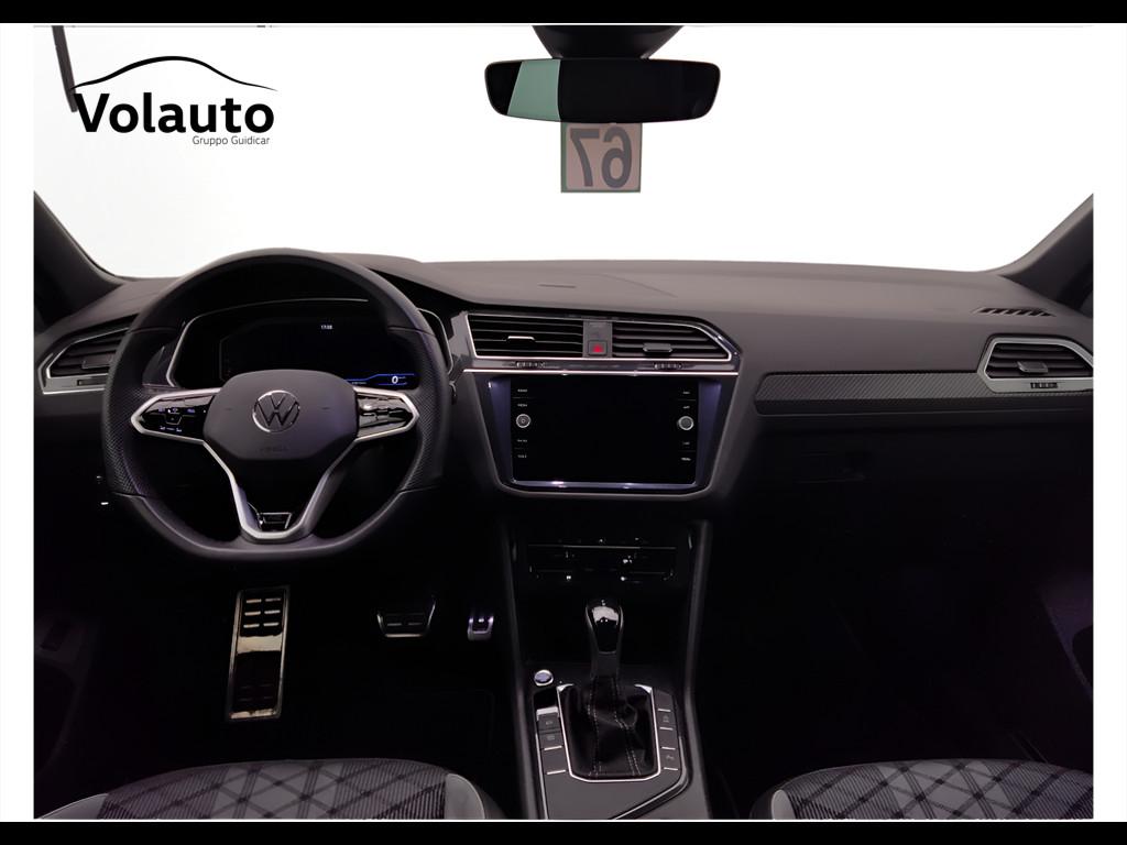VOLKSWAGEN Tiguan II 2021 - Tiguan 1.5 tsi R-Line 150cv dsg