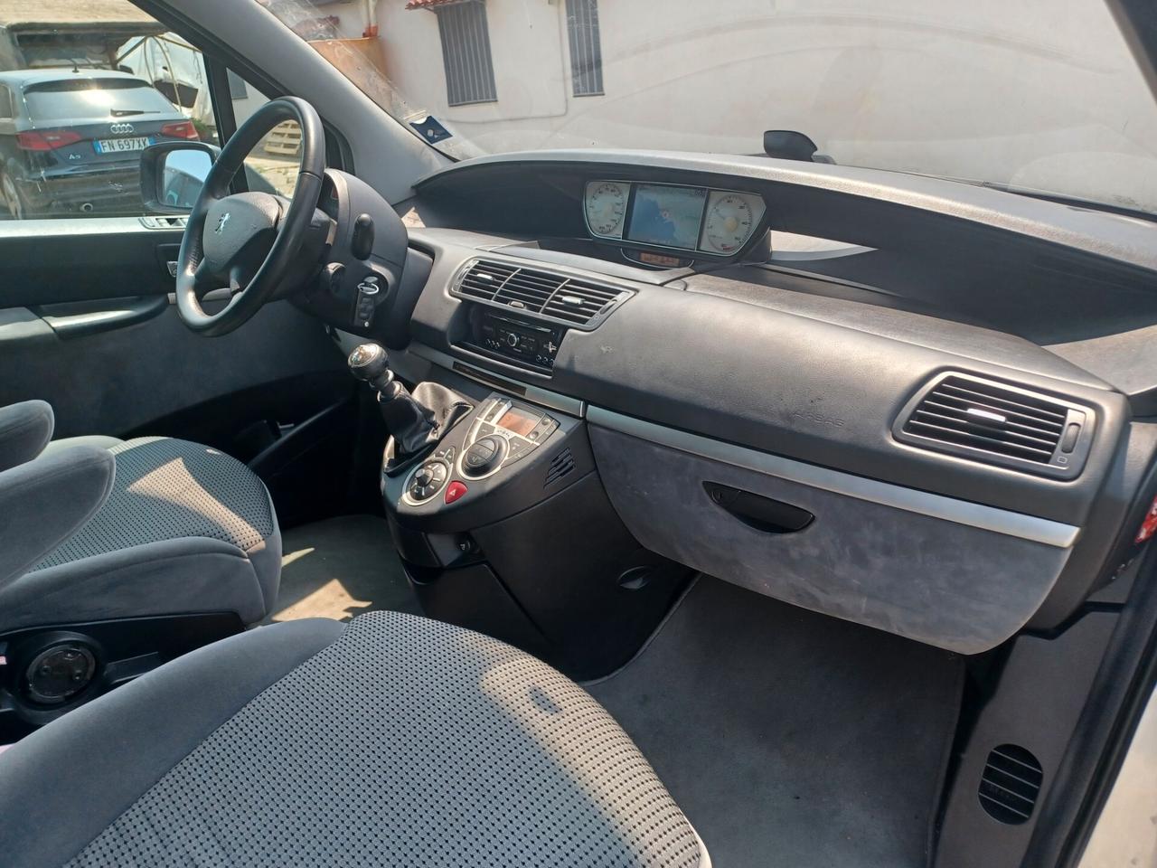 Peugeot 807 2.0 HDi Allure Anno 2013 7 posti