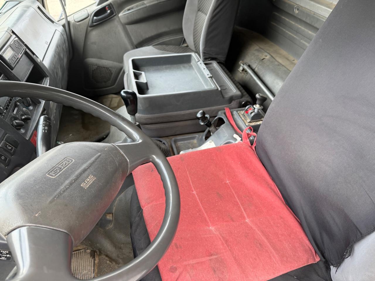 ISUZU F11.210 ribaltabile trilaterale Euro4