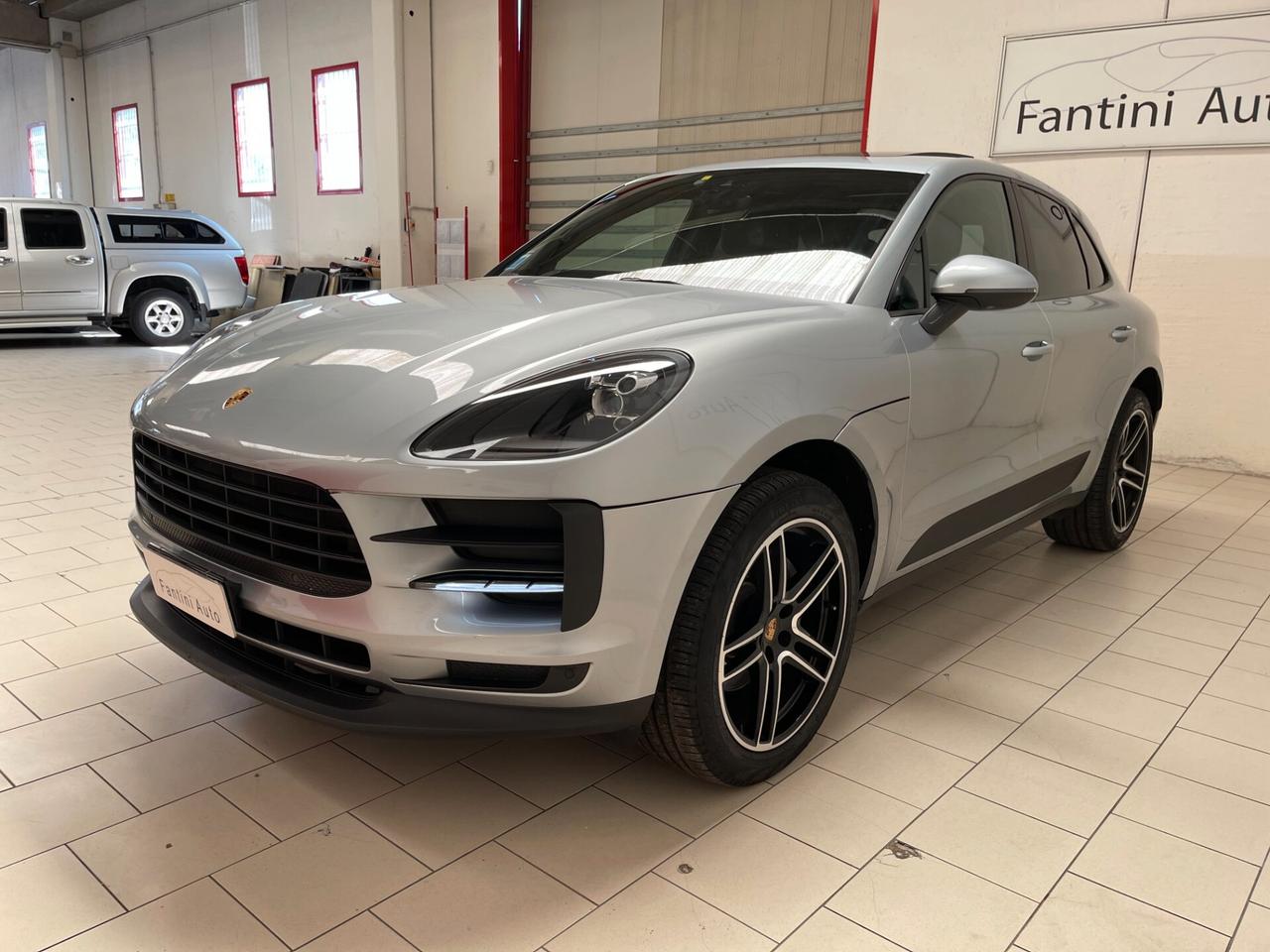 Porsche Macan 2.0 245cv pdk-LEGGI SOTTO