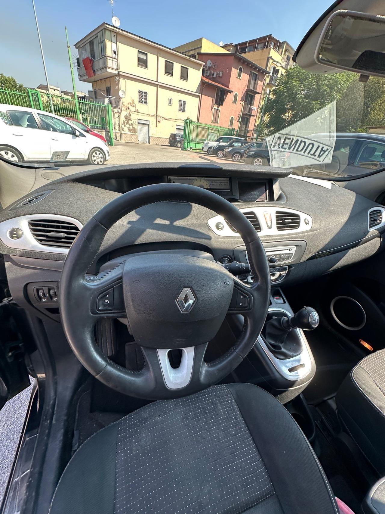 Renault Scenic Scénic X-Mod 1.5 dCi 110CV Luxe
