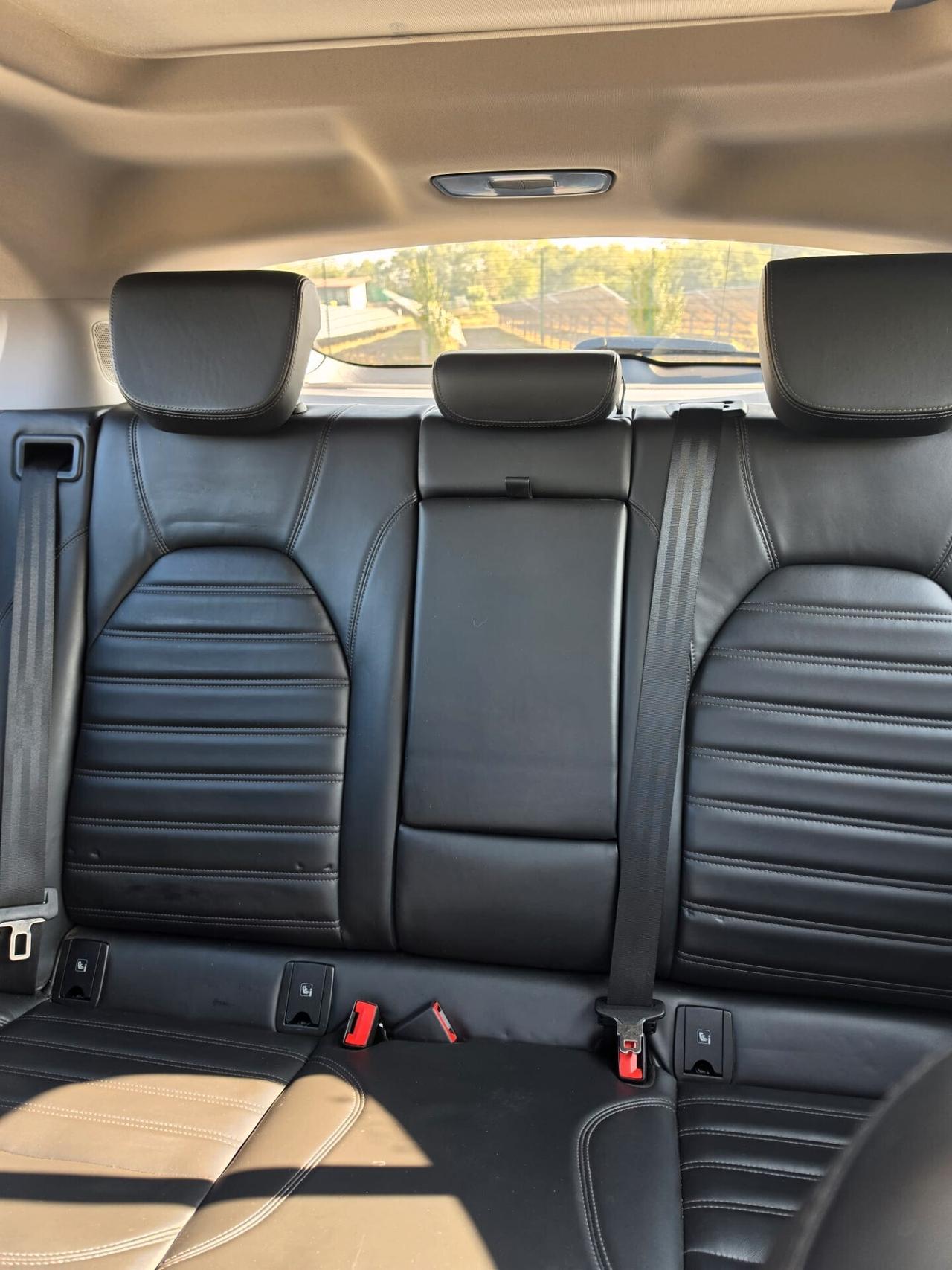 Alfa Romeo Stelvio q4 executive