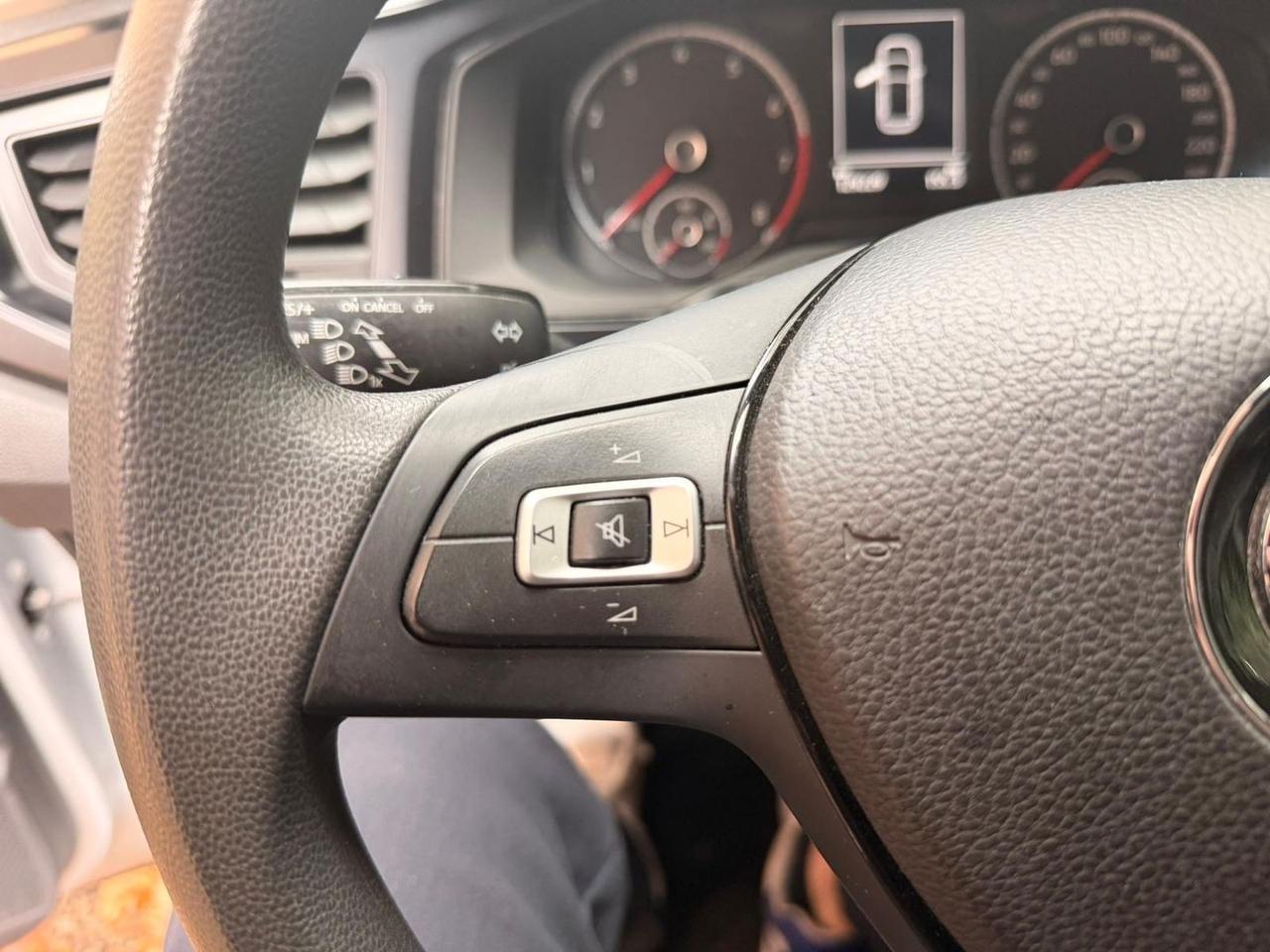 Volkswagen Polo Comfortline 1.0 MPI EVO #8082