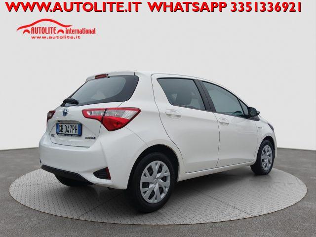 TOYOTA Yaris 1.5 Hybrid 5 porte Business