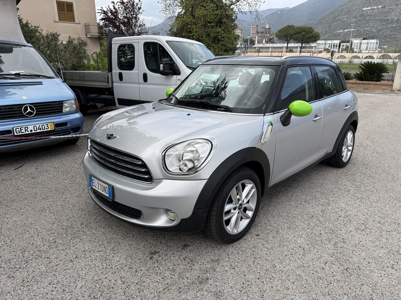 MINI 1.6 COOPER D COUNTRYMAN ADATTA NEOPATENTATI
