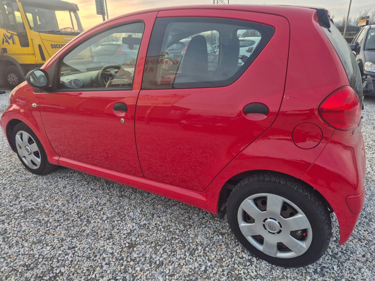 Toyota Aygo 1.0 12V VVT-i 5 porte