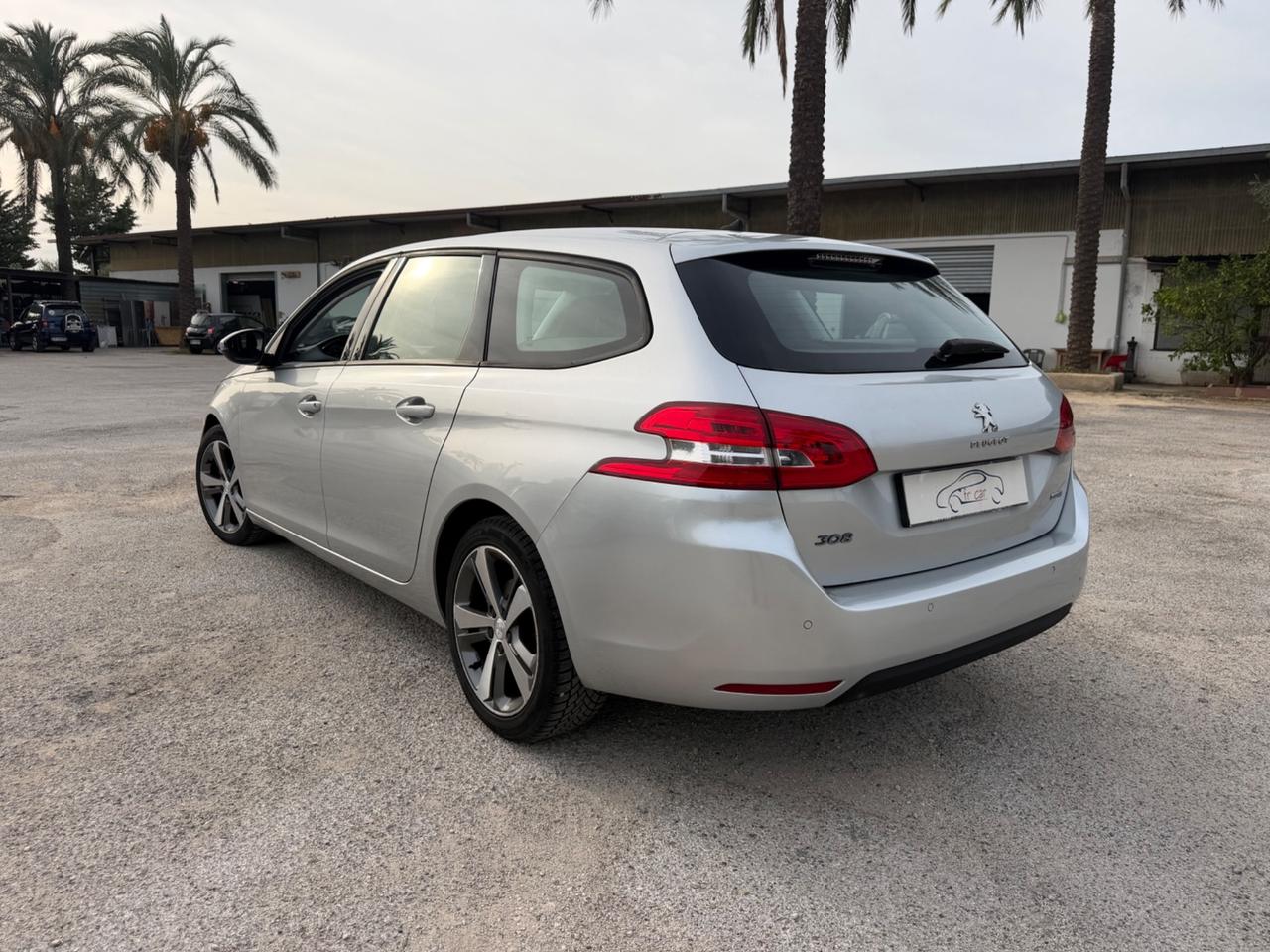 Peugeot 308 BlueHDi 100 S&S SW Business