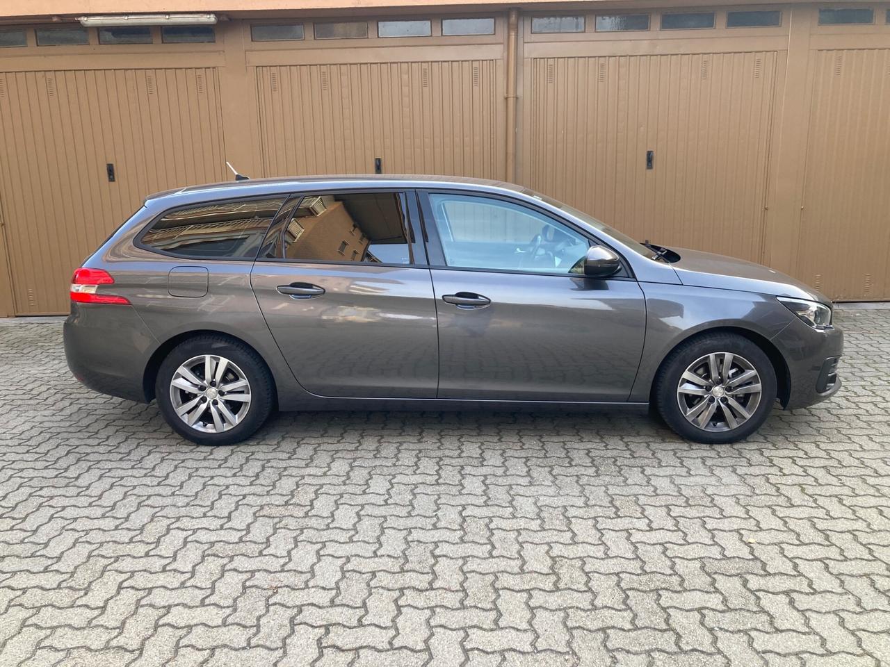 Peugeot 308 BlueHDi 120 S&S SW Business