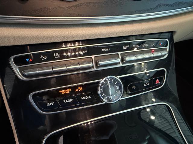 MERCEDES-BENZ E 220 d 4Matic Auto Premium Plus AMG