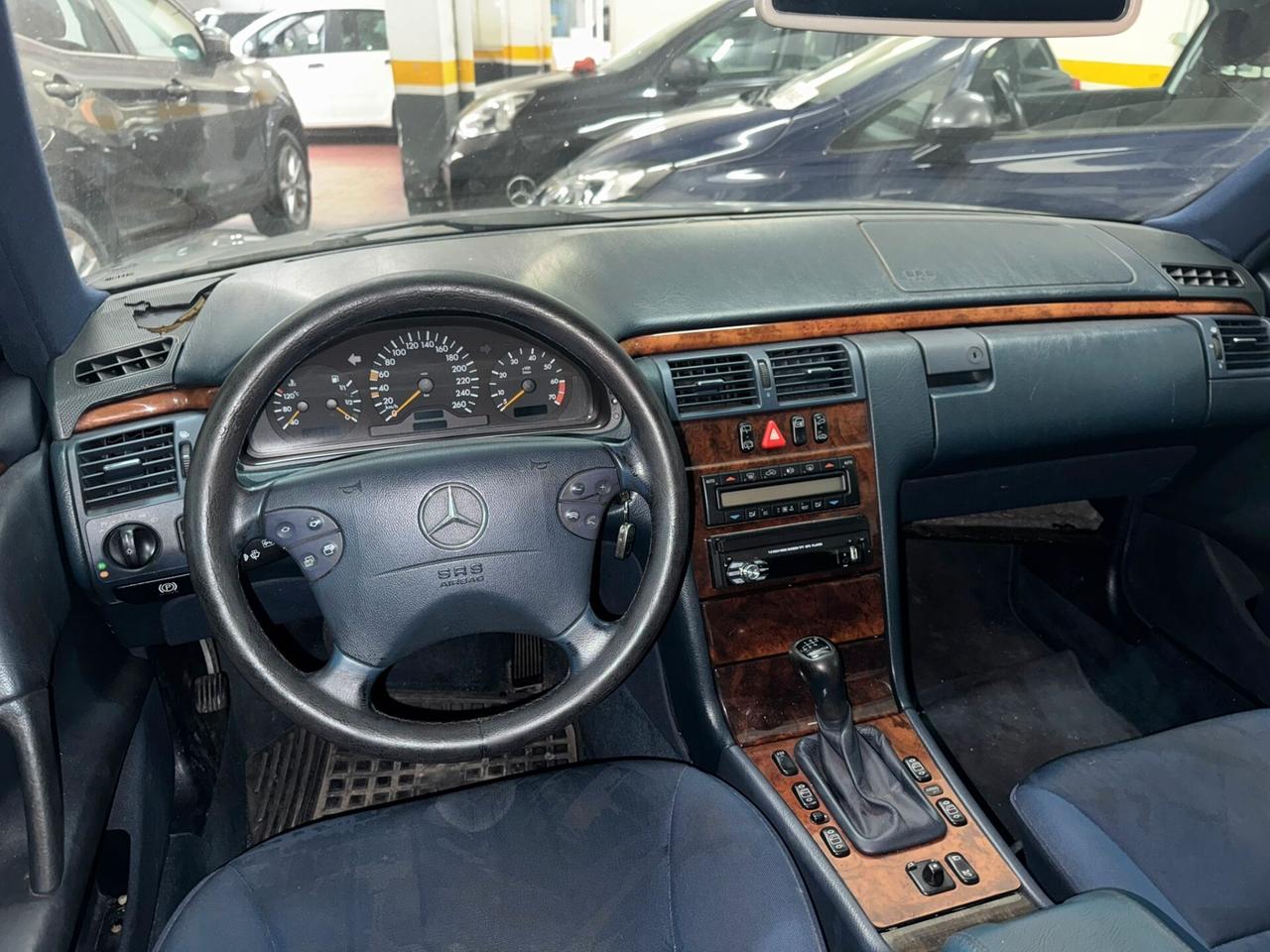 Mercedes-benz E 200 Kompressor cat S.W. Avantgarde