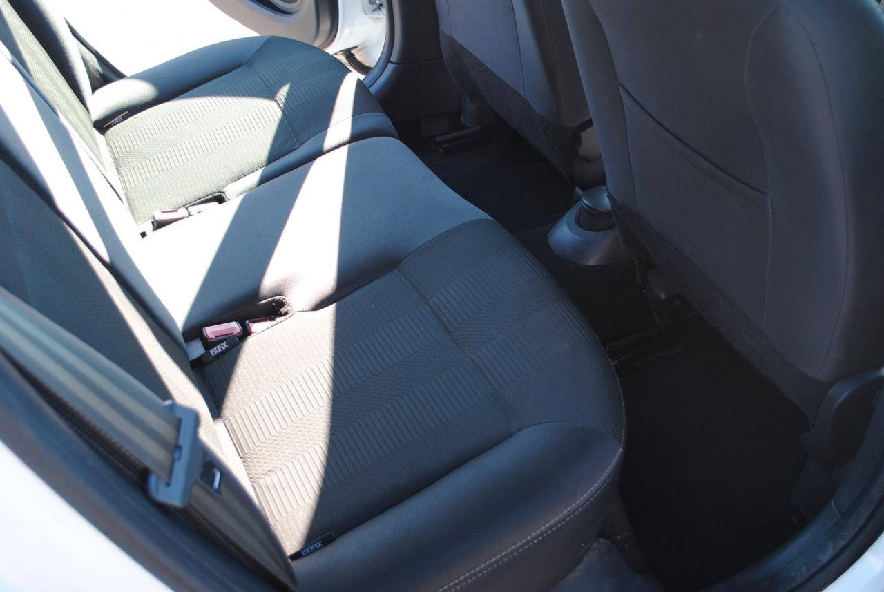 RENAULT CLIO 1.2 75 CV OK NEOPATENTATI