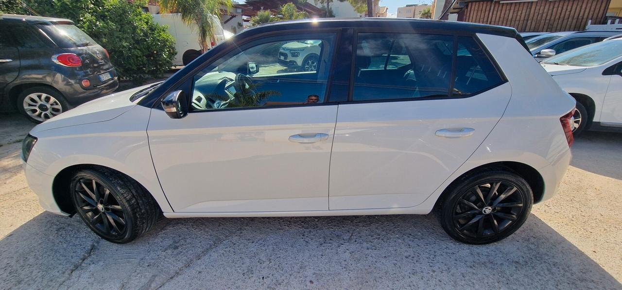 Skoda Fabia 1.0 MPI 60 CV Twin Color Nero