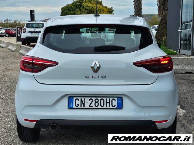 RENAULT Clio TCe 90 Equilibre 31.000 KM.