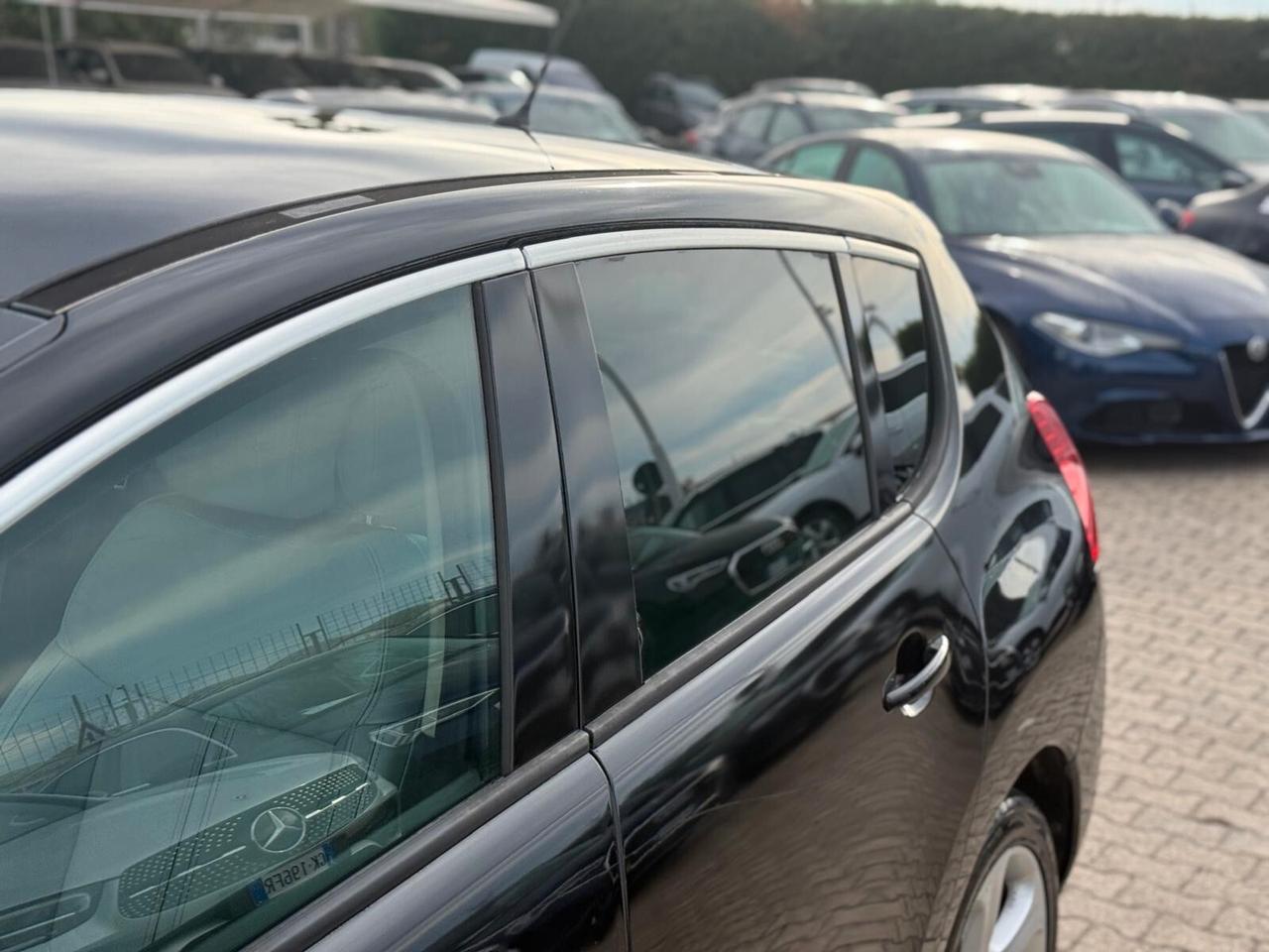 Peugeot 3008 2.0 HDi 163CV aut. Outdoor *Tetto