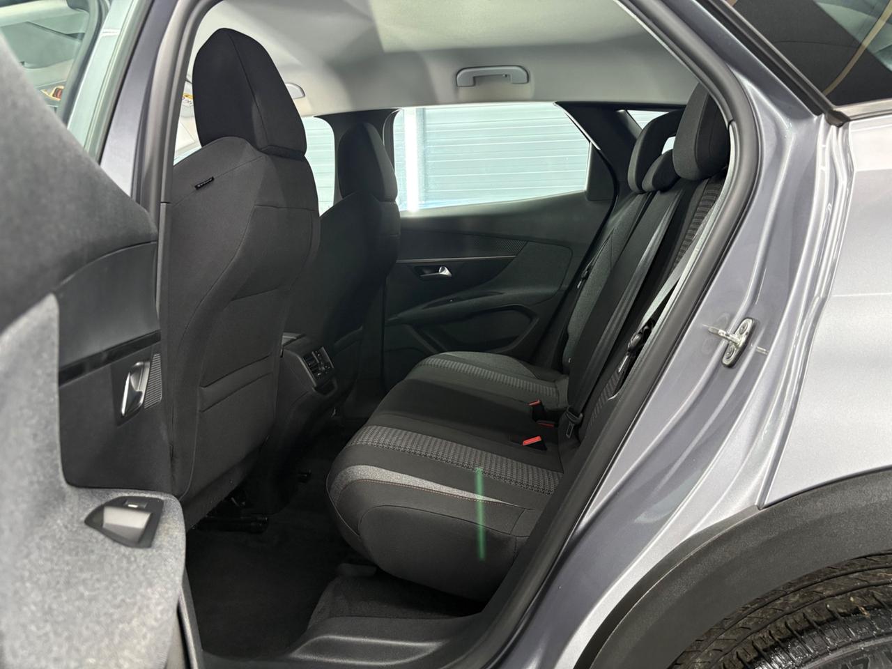 Peugeot 3008 BlueHDi 130 S&S EAT8 Active Pack