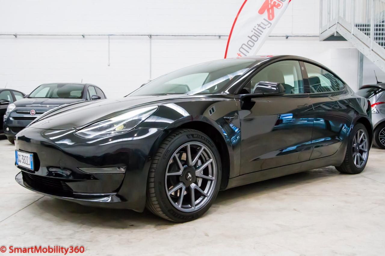 Tesla Model 3 Long Range Dual Motor AWD - Promo finanziamento: 2.500 € di anticipo e 413 €/mese!