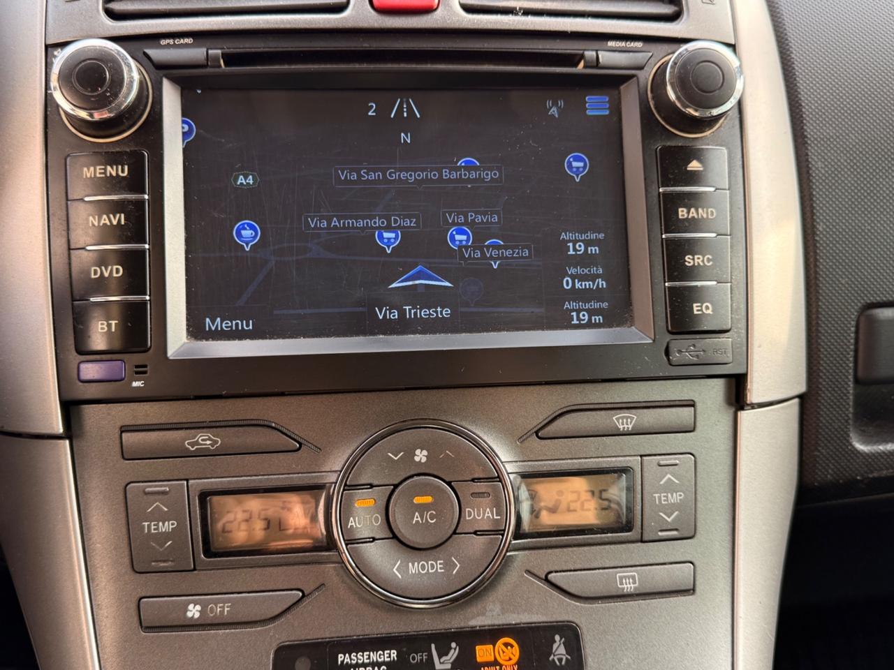 Toyota Auris 1.4 D-4D 3 porte Sol