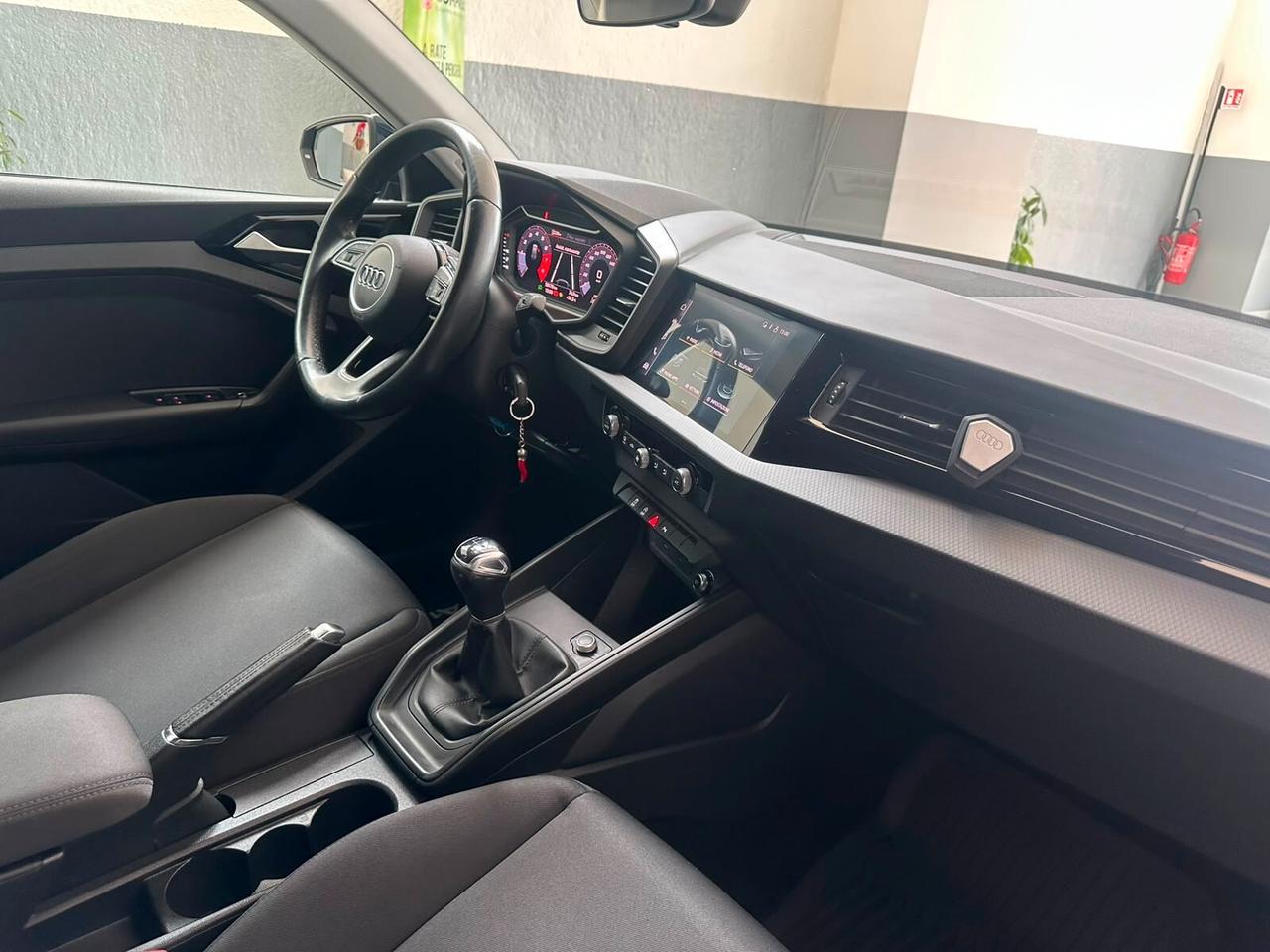 Audi A1 citycarver 30 TFSI S tronic Identity Contrast