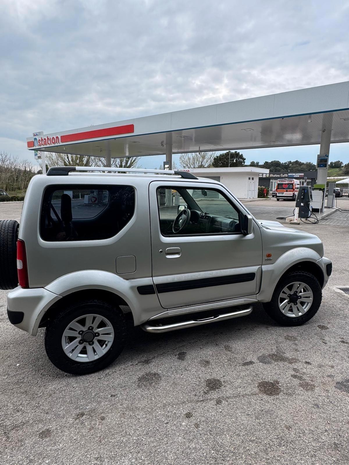 Suzuki Jimny 1.5 DDiS cat 4WD JLX