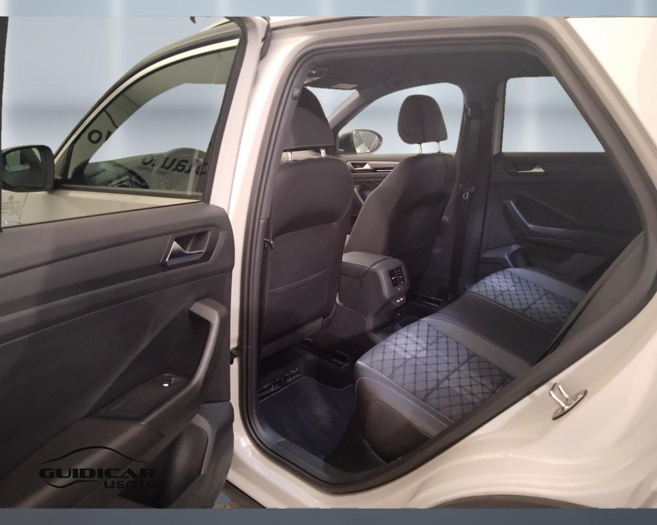 VOLKSWAGEN T-Roc I 2022 - T-Roc 1.0 tsi R-Line 110cv